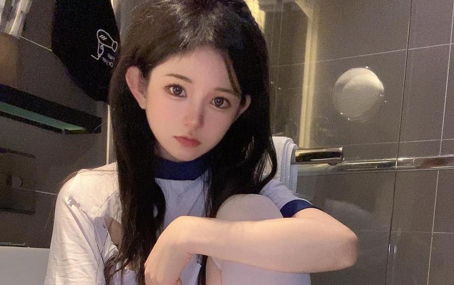 倦倦喵在线的cosplay图包：聚集了最棒的cos作品供您欣赏 图1
