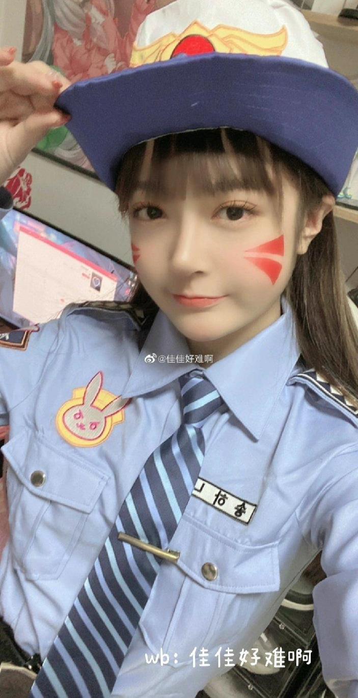 此时此刻想要一张佳佳好难啊女巫摄影作品。 图1