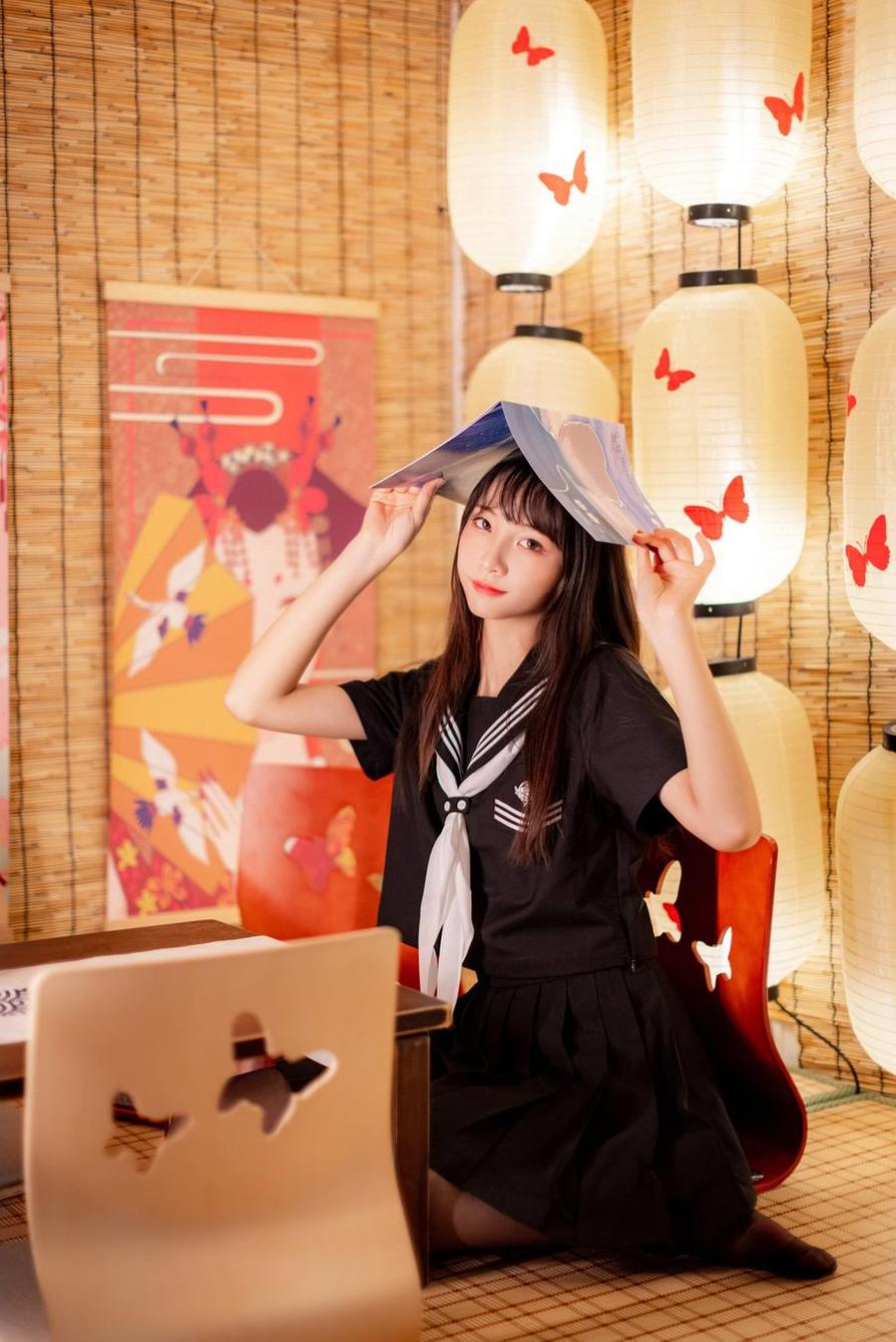 最新西呱呀呀呀jk学生服摄影作品：追求完美视觉的选择 图1