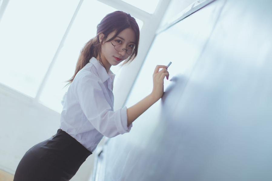 黑川cos图包精选：《海贼王》娜美 图1