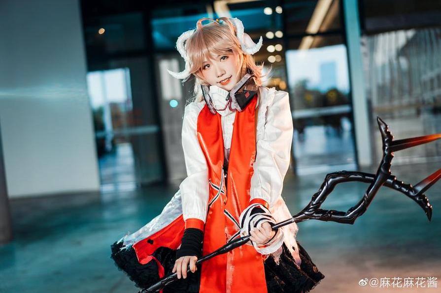 大胆尝试各种造型，超值cosplay麻花酱图包火爆上架 图1