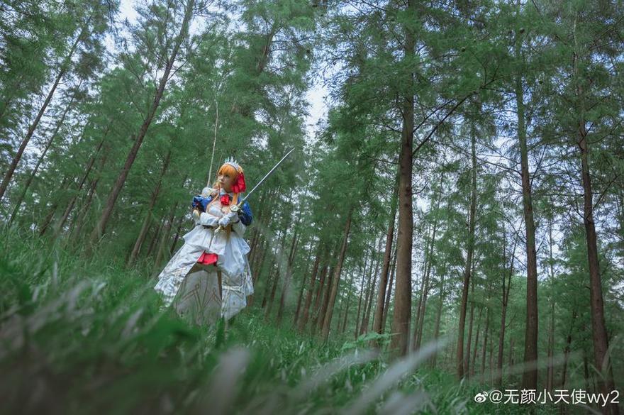 自闭颜球球的新浪微博cos更新，分享最精彩 图1