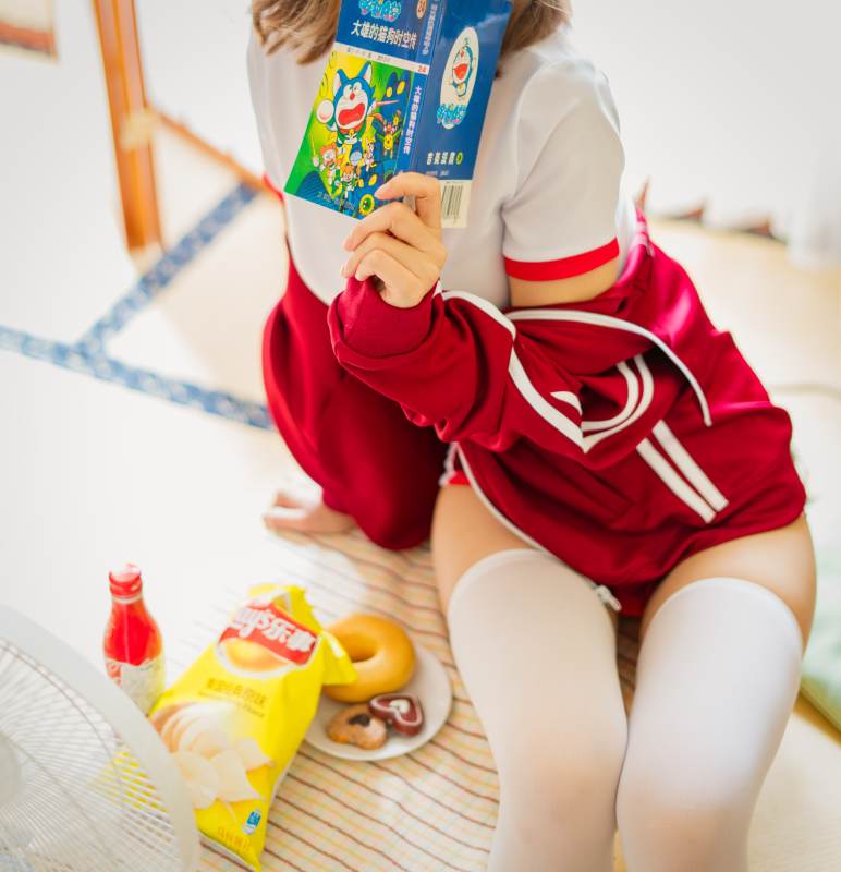 小仓千代w红色体操服