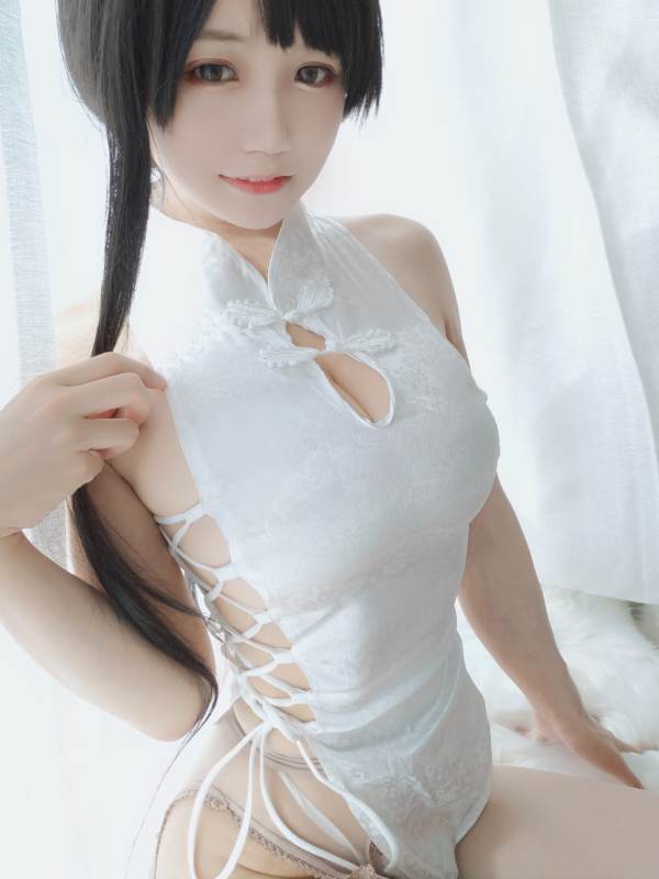 小仓千代w旗袍