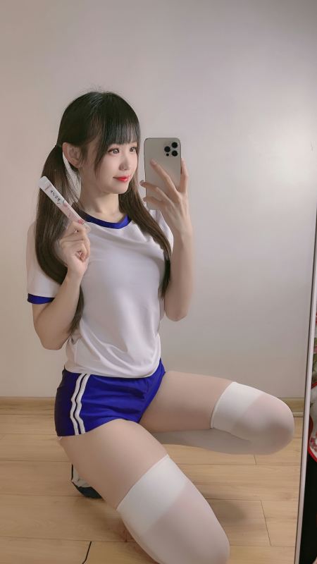 miko酱ww自拍系列 mikoの白丝03