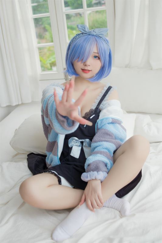 花铃Hana蕾姆居家服