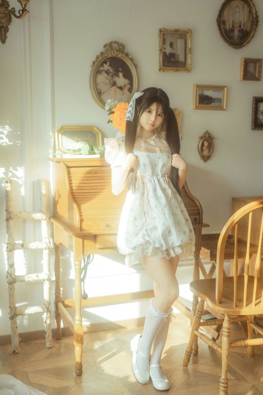 rua阮阮花房 小裙子