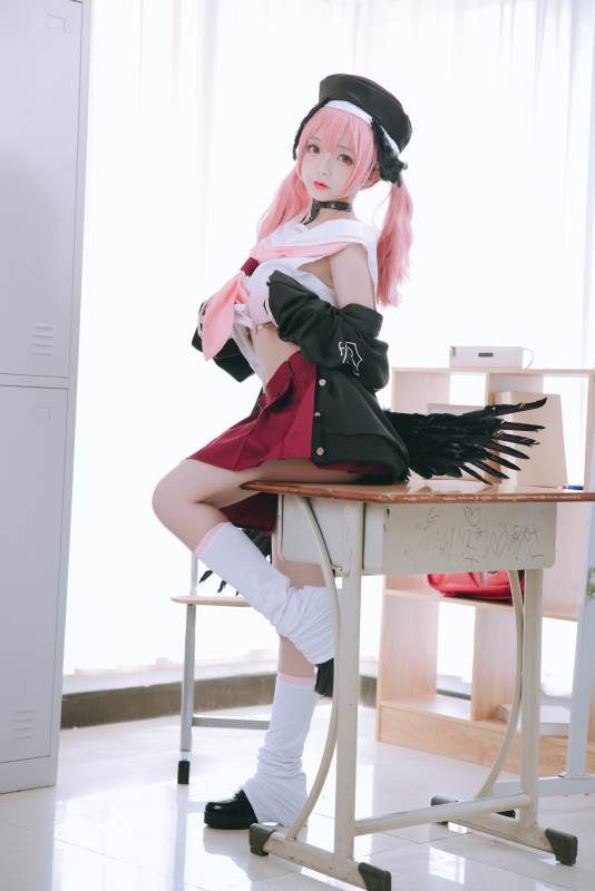 日奈娇下江小春